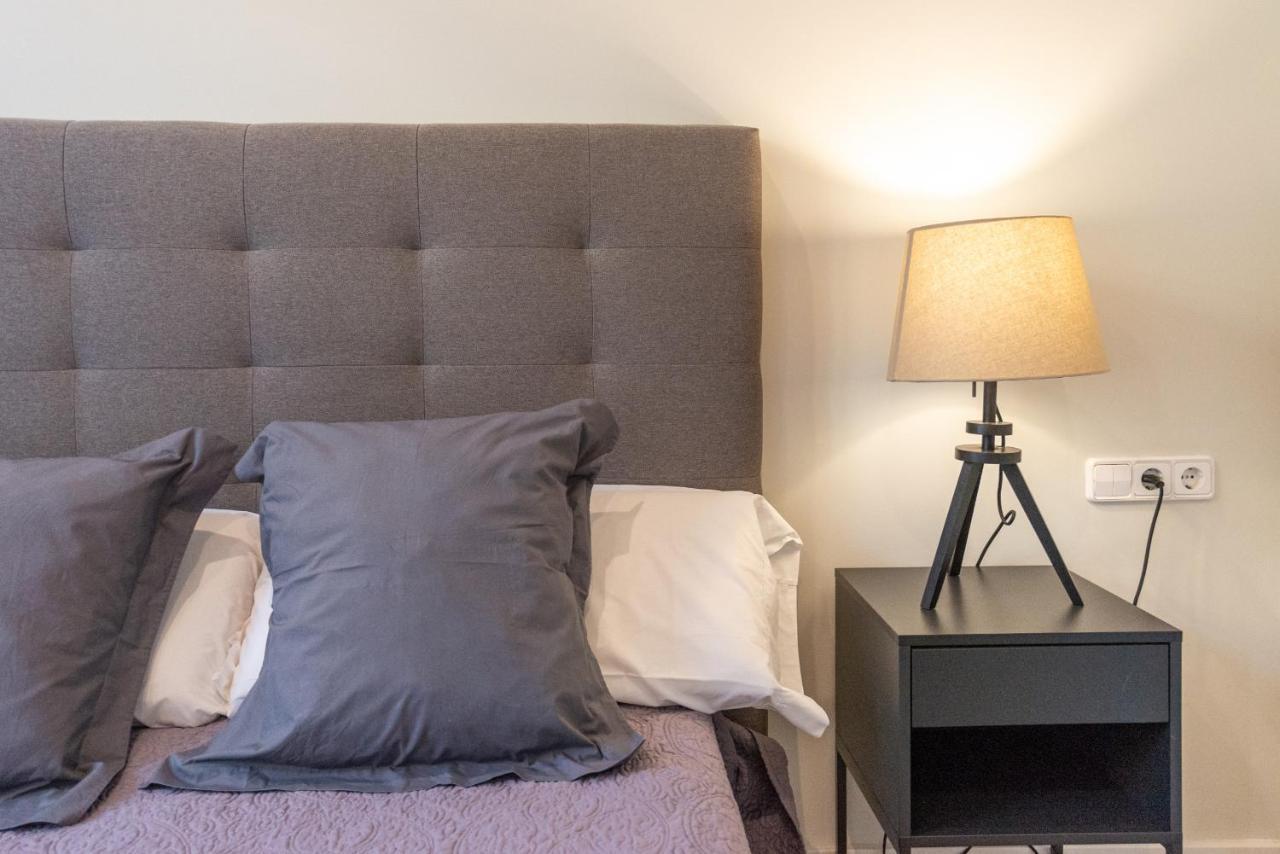 Urbe10 Angel Suites 1 Bedroom Apartment 3C Malaga Bagian luar foto